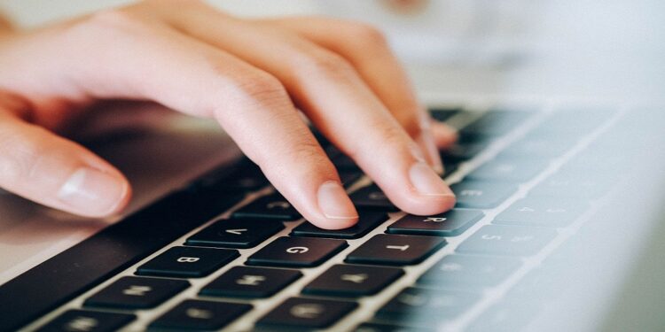 Using R For Qualitative Analysis
